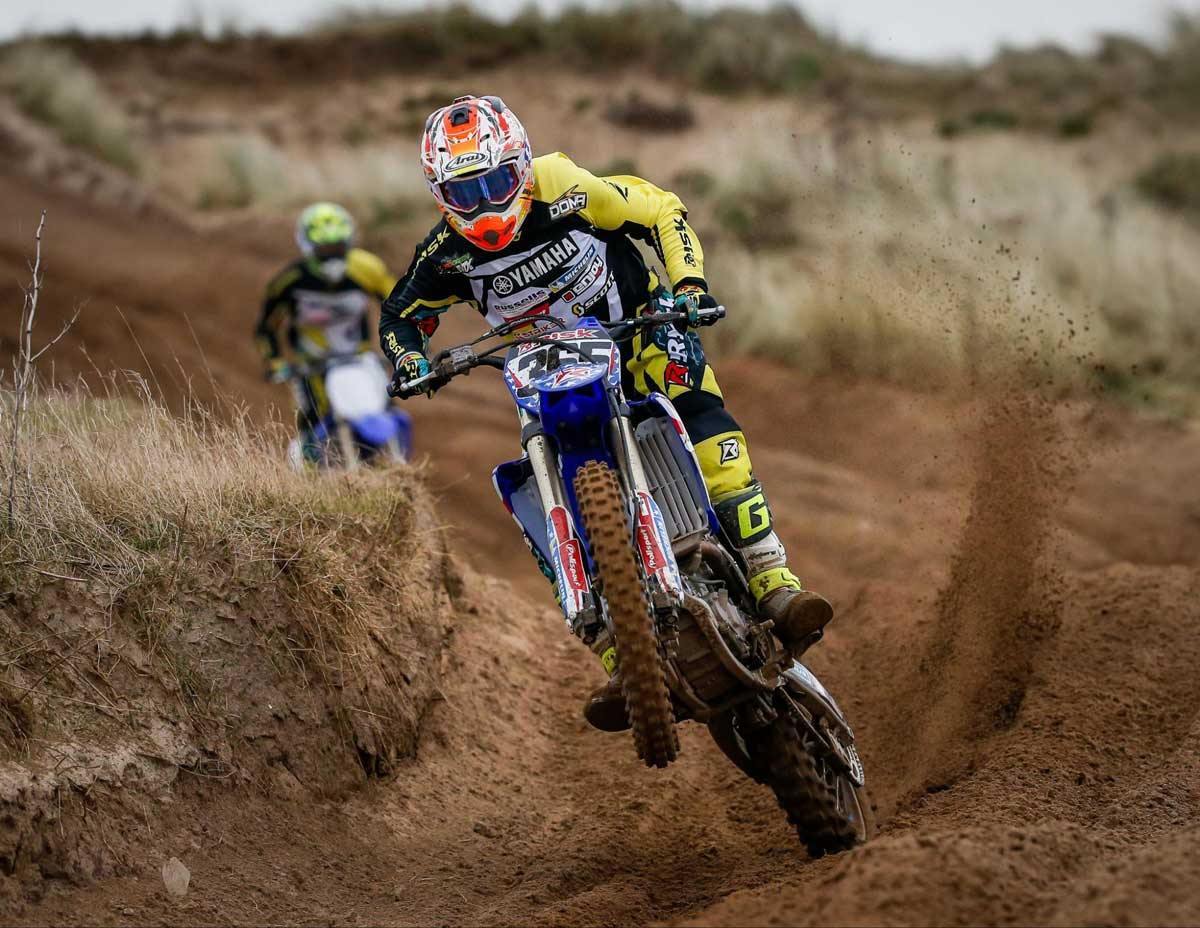 What Is The Best Dirt Bike Gear Brand? - Risk Racing
